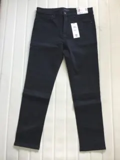 【新品】ユニクロウルトラストレッチスキニージーンズ　黒　32インチ
