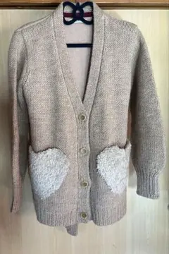 ツモリチサト　ベージュ ハート型ポケット ニットカーディガン