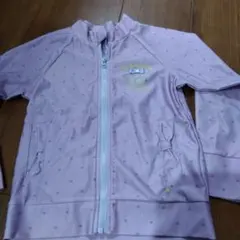 薄紫のハート模様ラッシュガード