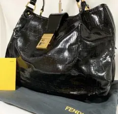 FENDI トートバッグ ショルダーバッグ エナメル 肩掛け A4収納 ズッカのサムネイル