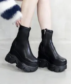 新品　attagirl 厚底スニーカーソールストレッチブーツ