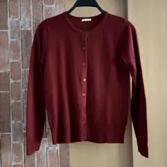 GU バーガンディ ボタン付きカーディガン S