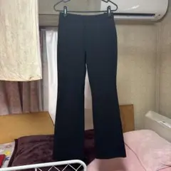 期間限定格安！黒 フレアパンツ バックポケット付き
