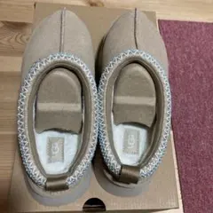 Item thumbnail for item 8d06bc1a-ccb5-4d92-bfa9-d30eb457af5b