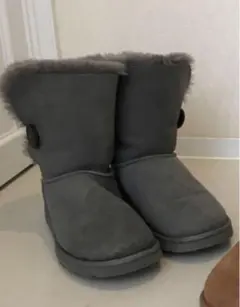 美品　《UGG》アグ　WOMENS BAILEY ムートンブーツ ベイリーボタン