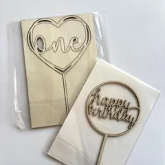 ケーキトッパー2つ　木製　1歳　誕生日