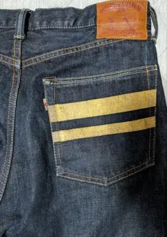 桃太郎ジーンズ ゴールドペイント デニムパンツ　ウエスト約86cm濃紺レプリカ