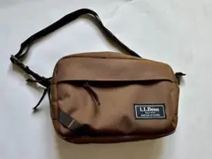 L.L.Bean ショルダーパック 5L ブラウンのサムネイル