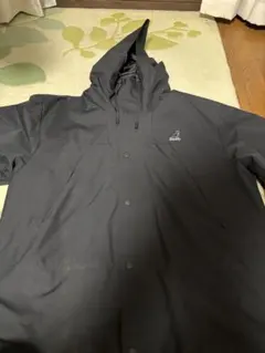 黒 フード付き ナイロンジャケット