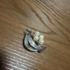 ミキモト MIKIMOTO パールブローチ リボン 4珠 シルバー 皇室御用達のサムネイル