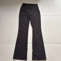 H&M Move ブラウンフレアヨガパンツ US Sのサムネイル