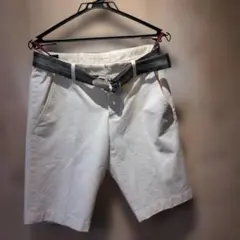 GUCCI　グッチ　ショートパンツ　メンズ　ベルト付　白　ホワイトのサムネイル