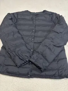 軽量ダウンポケッタブルノーカラージャケット ダウンジャケット