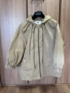 パーカー風アウター