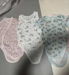 ボディスーツ　ユニクロ　バースディ　肌着　3セット