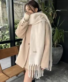 CHICO　マフラー　白　新品　未使用