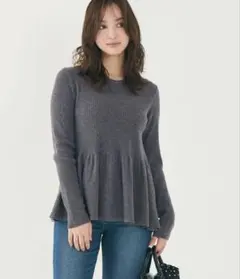 coca ペプラムギャザーニットトップス チャコール　L