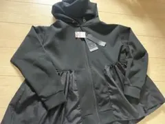 しまむら　新品タグ付き　LL 黒ペプラムジップパーカー