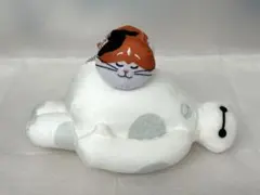 【未使用に近い】ベイマックスとモチ　ぬいぐるみバッジ