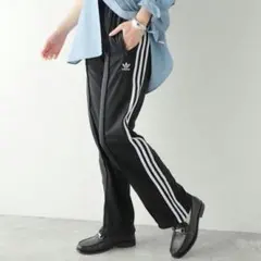 adidas ブラック トラックパンツ サイドサイドストレート