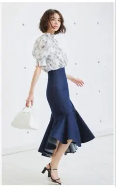 【SNIDEL】週末限定セールハイウエストヘムボリュームスカートサイズ00