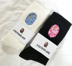 新品未使用　A BATHING APE 　エイプ　靴下 ソックス　刺繍黒白2足