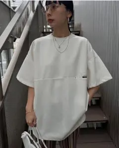 ホワイト オーバーサイズ Tシャツ 半袖のサムネイル