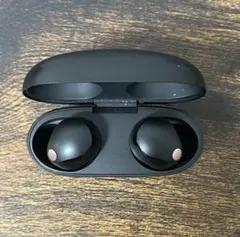 SONYのブラックワイヤレスイヤホン　WF-1000XM5