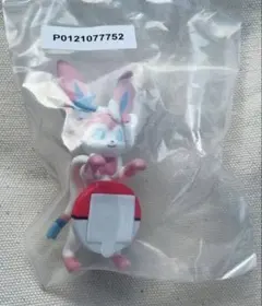 ポケモン　一番くじ　F賞　ニンフィア