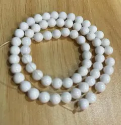 ホワイトオニキス丸玉ビーズAA 6mm（1連約40cm）