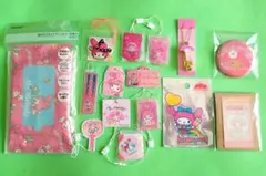 サンリオ マイメロディ 缶バッジ　爪切り　シール 虫よけ　プレミアムマスコットのサムネイル