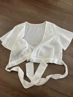 夏服　ブラウス ホワイト 半袖 ショート丈 Sサイズ　GUのサムネイル