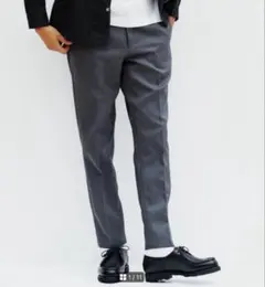 グリーンレーベルリラクシング　　黒　パンツ　　スラックス