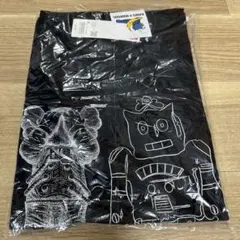 ユニクロ　カウズTシャツ