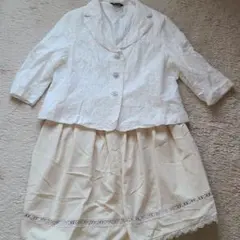 お値下げ。総レースジャケット、レースのスカート19号、W80