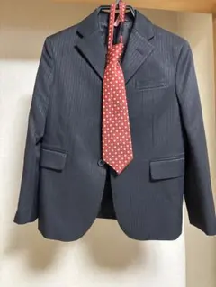 ダークグレースーツ　130cm ネクタイ付き