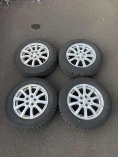 195/65R15 スタッドレス 4本セットのサムネイル