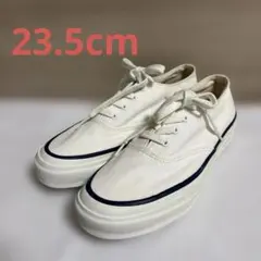 Item thumbnail for item 2752ebcb-6385-420c-bd24-b7cfb28a248d