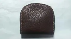 ファスナー付き馬蹄型小銭入れ