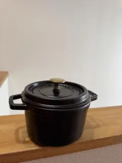 ストウブSTAUB 16センチ旧型ブラックのサムネイル