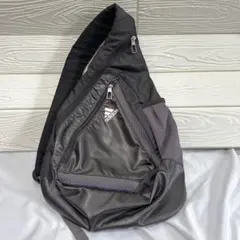 未使用品アディダス テック ワンショルダー スリング ボディバッグ y2k 黒