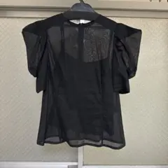 美品 シーニュ cygne とんがりトップス 半袖 ブラック とんがりトップス半袖 Emily ブラック | Cygne