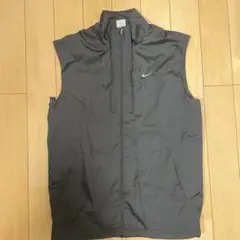 Nike ブラックベスト