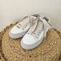 新品 スエードスニーカー シンプル サテン 韓国 レディーススニーカー ホワイト