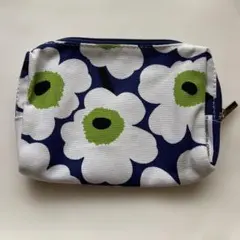 マリメッコ　ポーチ