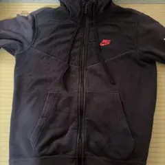 Nike フード付きジップアップパーカー 黒のサムネイル