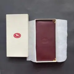 長財布 革製 えんじ色 美品