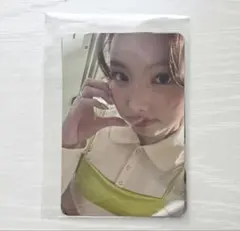 ナヨン　トレカ　fwee