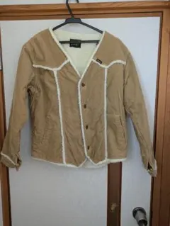 コーデュロイ素材、裏地がボアジャケット