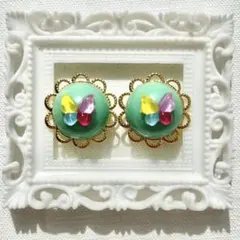 ⚠️先にコメントお願いします⚠️ヴィンテージ カボションと蝶々のピアス　イヤリング